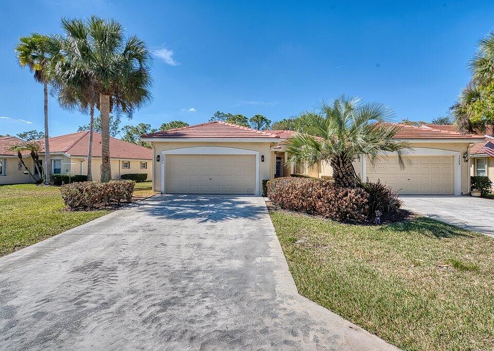 1st image of 1331 SW Greens Pointe Way
