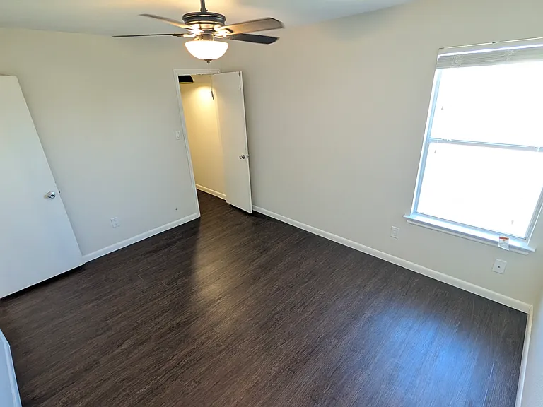 222 Phillips St — Photo 54