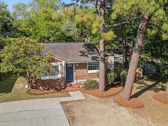 2nd image of 1132 Elm Ave