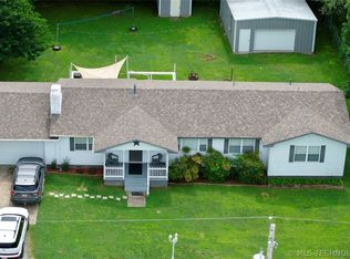 702 N Cherokee St, Salina, OK 74365