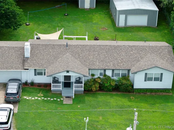 702 N Cherokee St, Salina, OK 74365