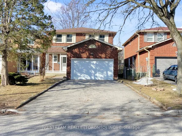 26 Trothen Cir, Markham, ON L3P 4H5