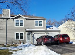 2000 Westview Ln, Round Lake Beach, IL