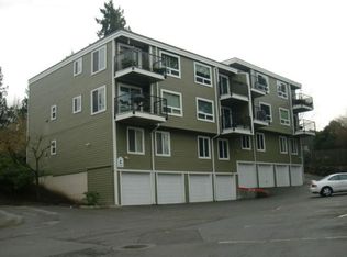 2022 NE 12th St #C202, Renton, WA 98056