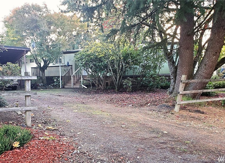 1st image of 15823 84th Ave E