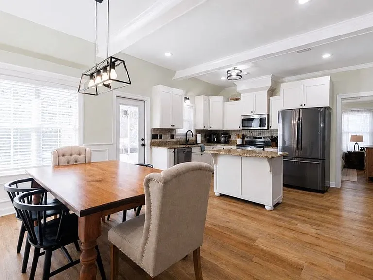 901 Sugarberry Dr — Photo 5