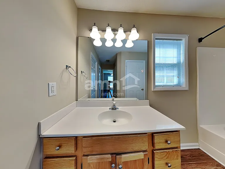 4880 Manteo Ln — Photo 13