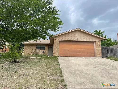 213 Blanket Dr Photo 1