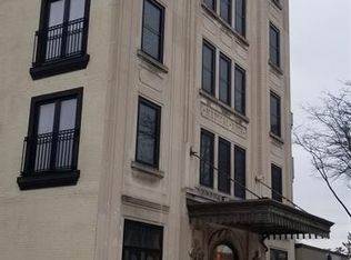 1011 Ouellette Ave #503, Windsor, ON N9A 4J9