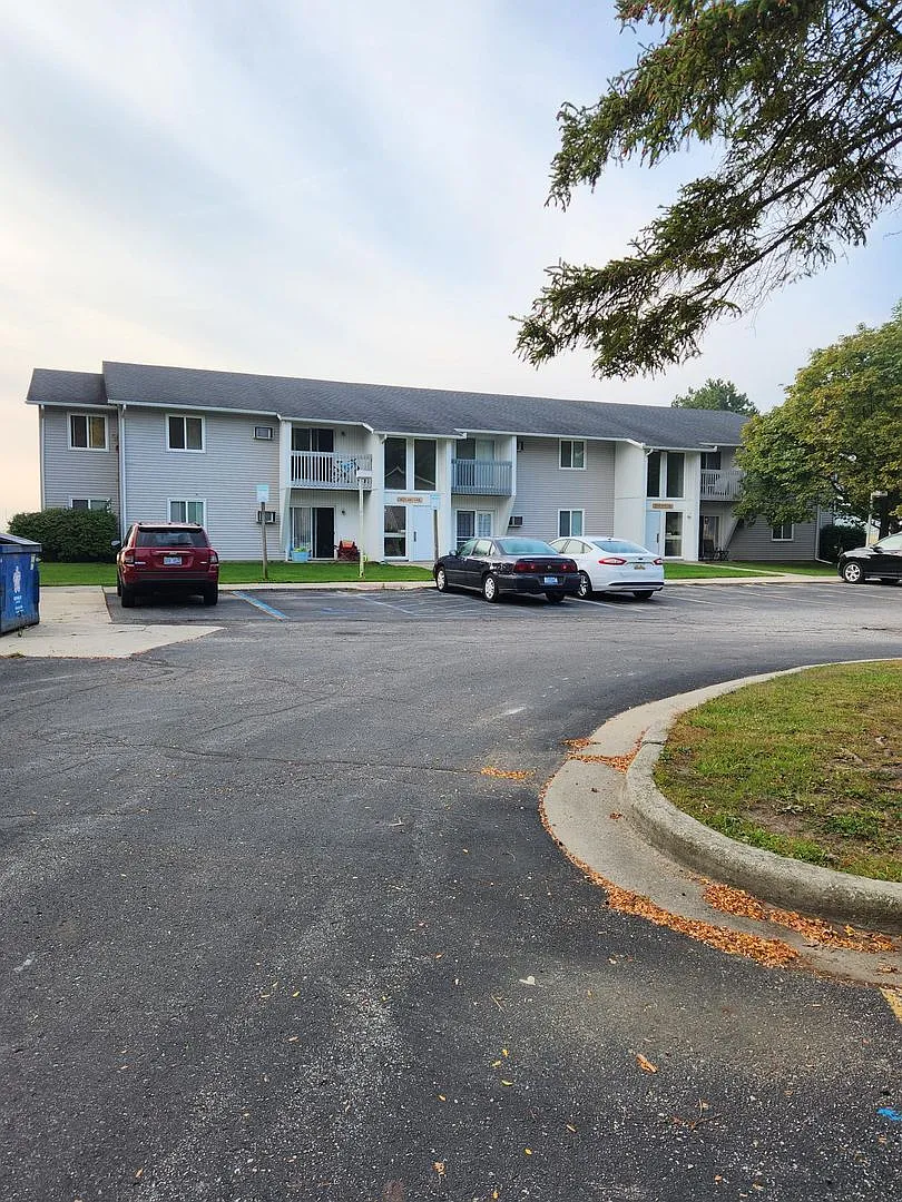 Britton Apartments — Photo 2