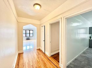 35-08 95th St #C3, Jackson Heights, NY 11372