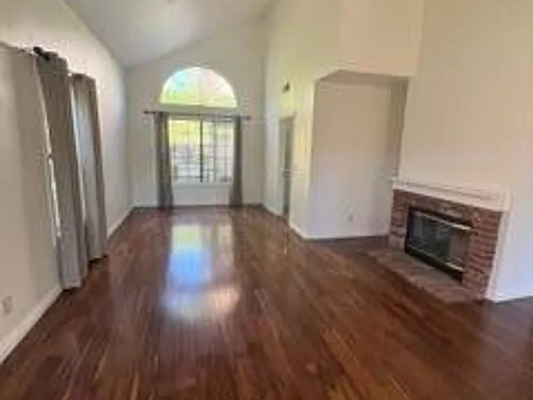 3855 Lost Springs Dr — Photo 5
