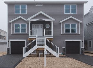 8 Glenn Dr, Manahawkin, NJ 08050