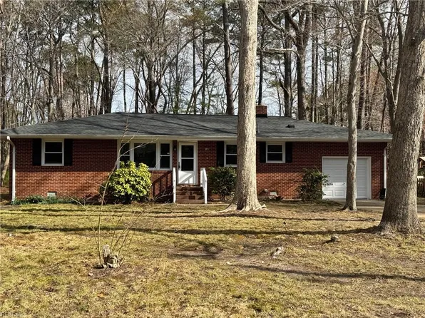 104 Jethro Ln, Yorktown, VA 23692