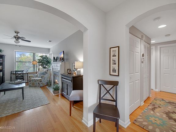 5th image of 4907 N Wolcott Ave APT 2A