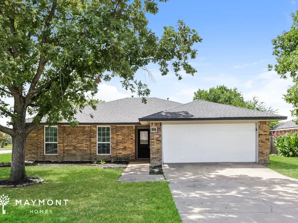 101 Chevy Chase Ln, Waxahachie, TX 75165