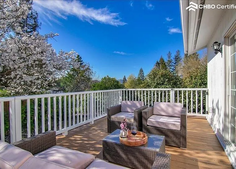 Executive Furnished House in Walnut Creek wit