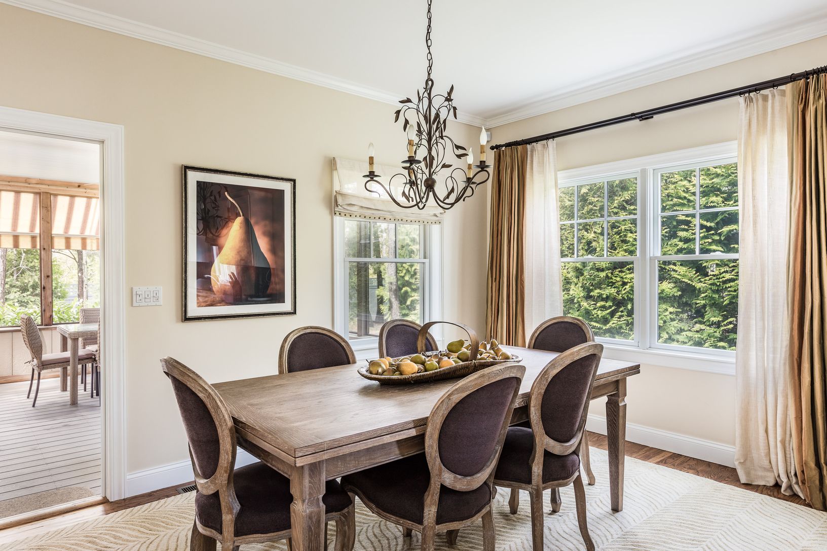  formal dining room