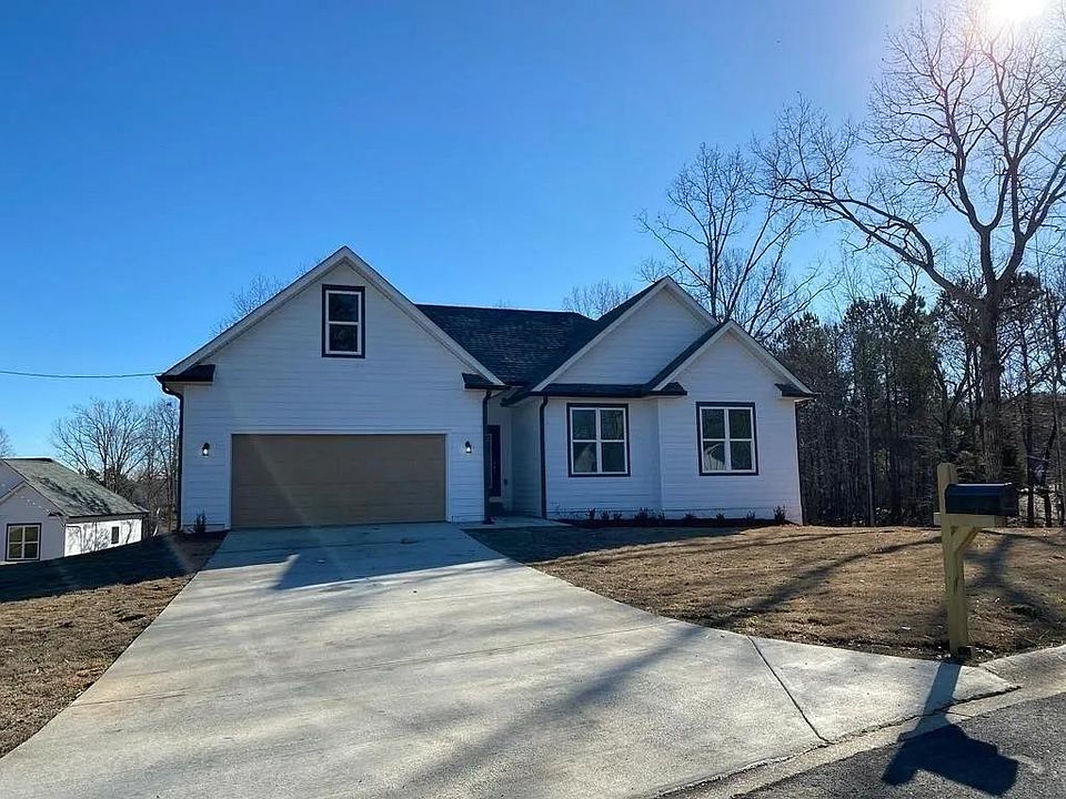 1st image of 62 Fairview Oak Trl