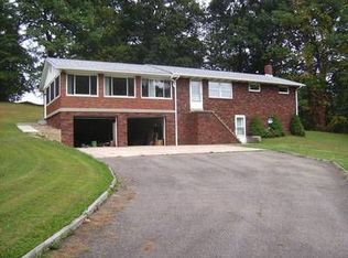 127 Grange Rd, Beaver Falls, PA 15010