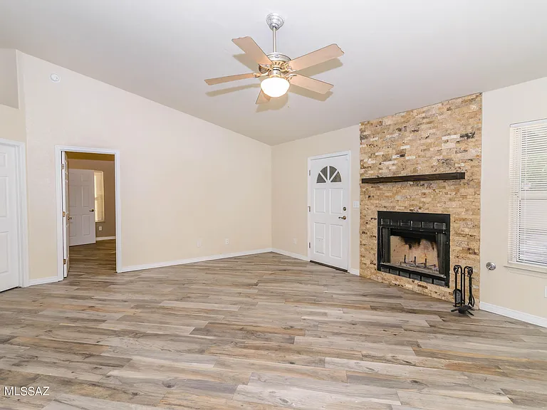 9940 E Covington St — Photo 10