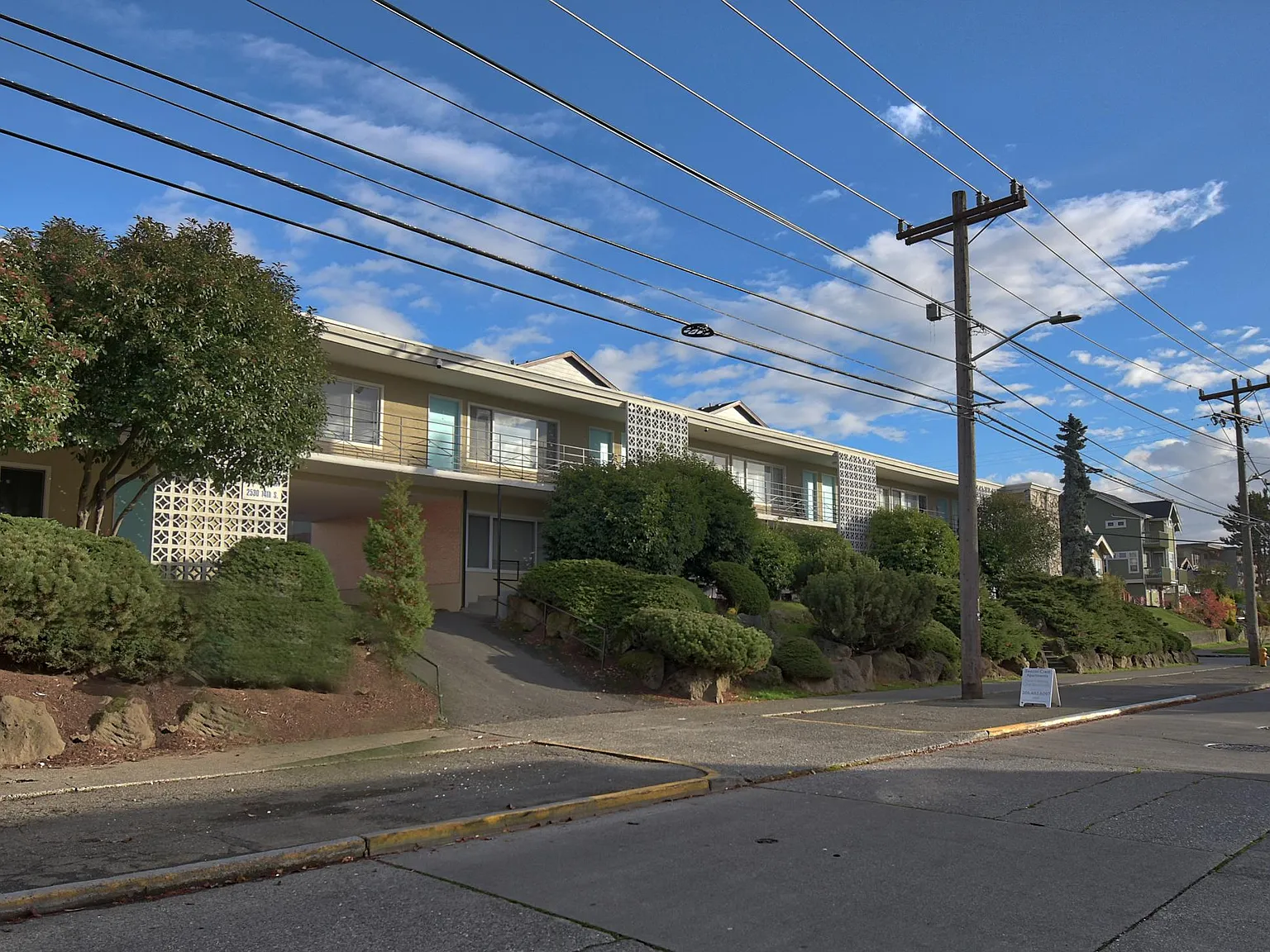 Beacon Crest — Photo 3
