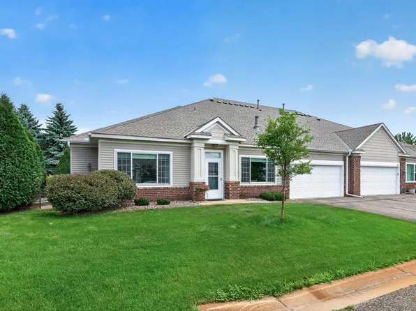 5815 Prairie Ridge Dr, Shoreview, MN 55126