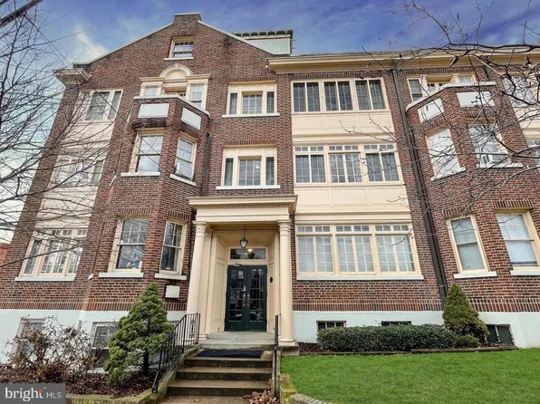 700 Prince Edward St APT 2, Fredericksburg, VA 22401