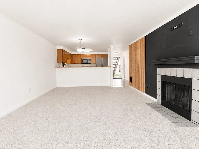 510 SE 157th Ave #35 — Photo 9