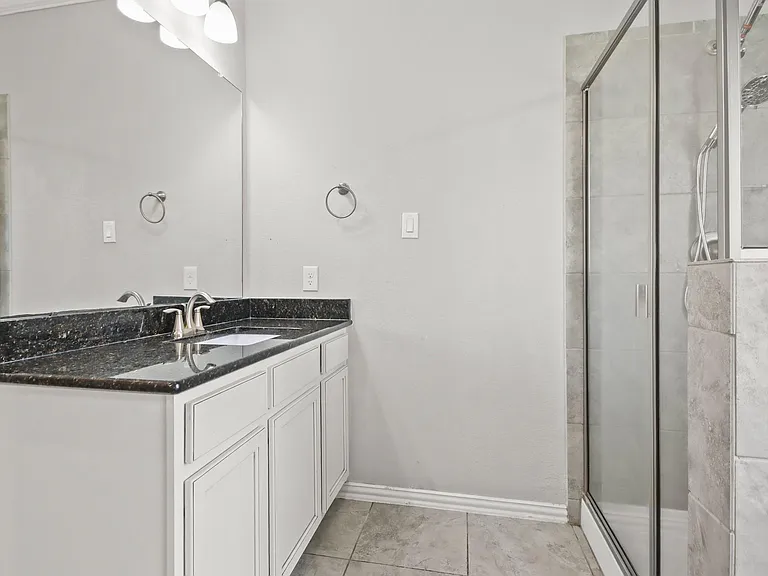 702 S Galley Dr — Photo 19