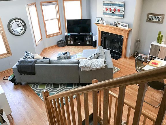 2nd image of 3332 N Damen Ave #3