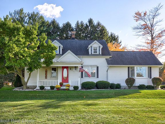 2nd image of 8980 E Curtis Rd