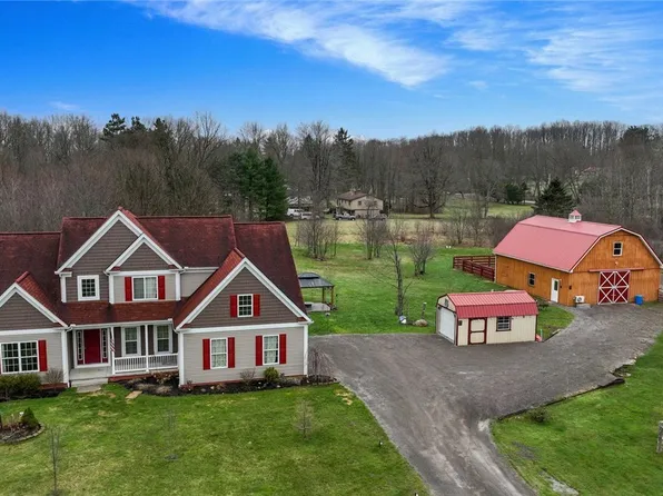 12345 Stafford Rd, Chagrin Falls, OH 44023