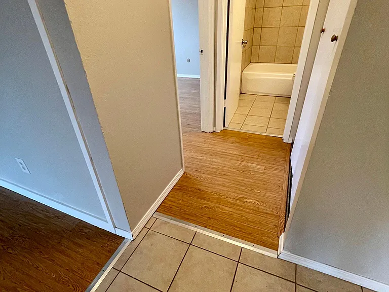 6814 Rainier Ave S #10 — Photo 7