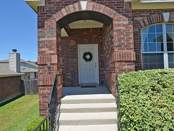 3rd image of 3804 Vonnegut Ct