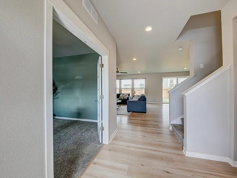 5240 2nd Ave — Photo 2