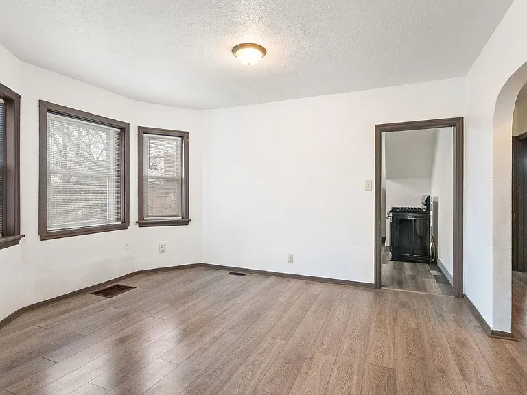 4346 Massachusetts St — Photo 4