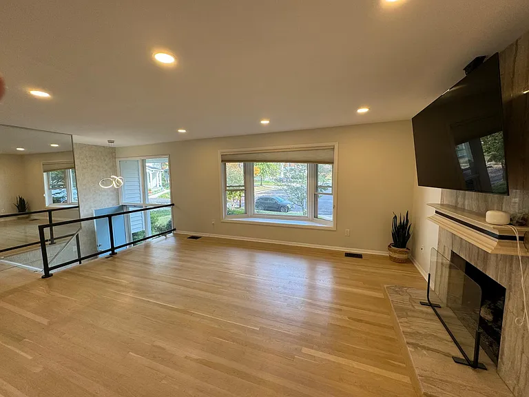 1013 Mountfort Ct SW — Photo 4