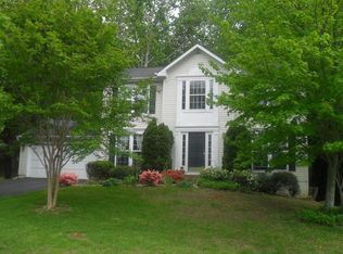 3 Longfellow Ct, Stafford, VA 22556