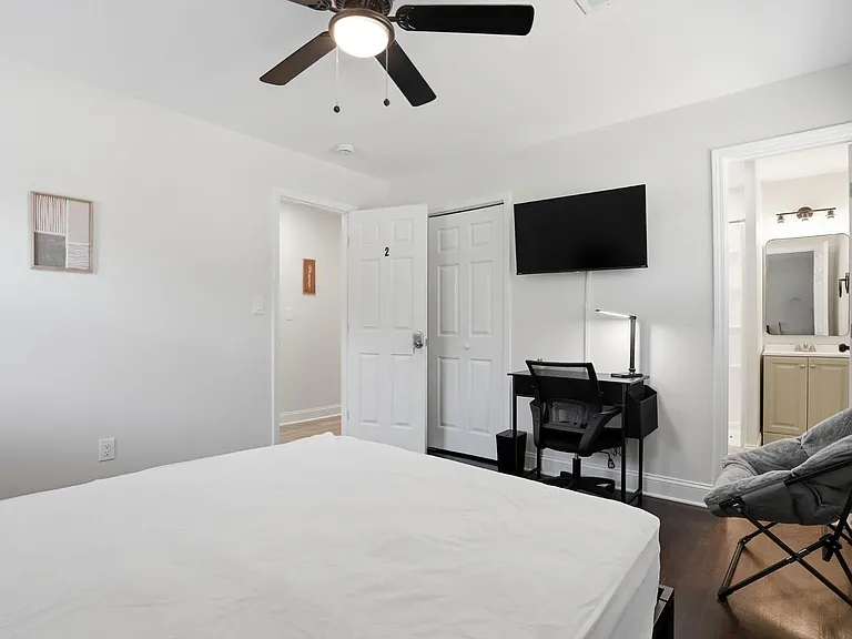 W Lake Dr NW — Photo 1
