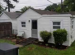 142 Chesterfield Rd #B, Hampton, VA 23661