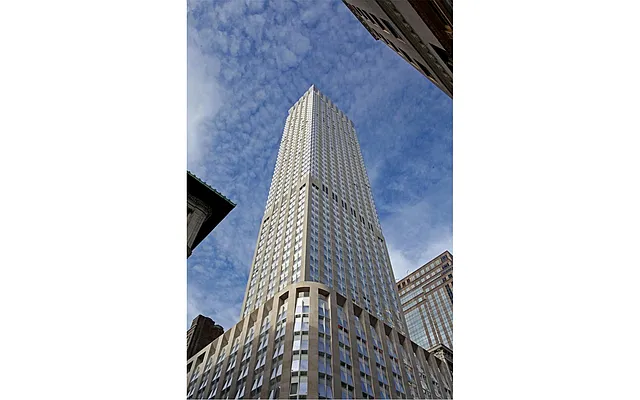 Rented by Douglas Elliman | media 22