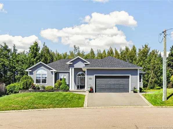 22 David, Dieppe, NB E1A 0J7