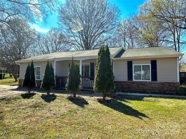 1737 Rice Planters Rd, Charlotte, NC 28273