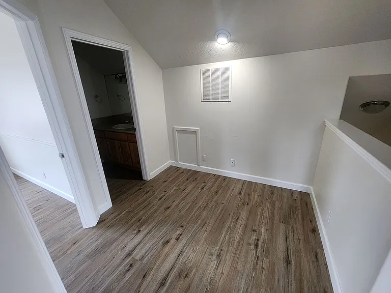 2249 White Hawk — Photo 14