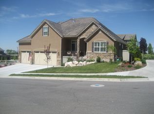 1108 E Emry Ct, Fruit Heights, UT 84037