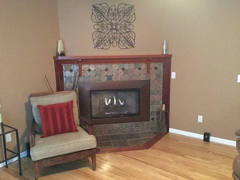 Sherwood Forest Dr — Photo 1