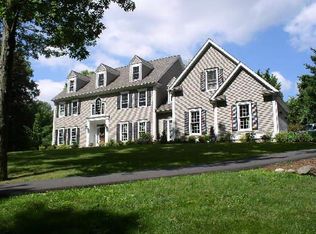 640 Wellington Dr, Fairfield, CT 06430