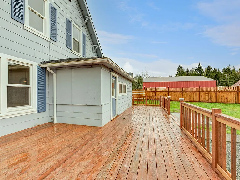 11825 Woods Lake Rd — Photo 31