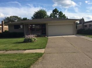 36389 Almont Ct, Sterling Heights, MI